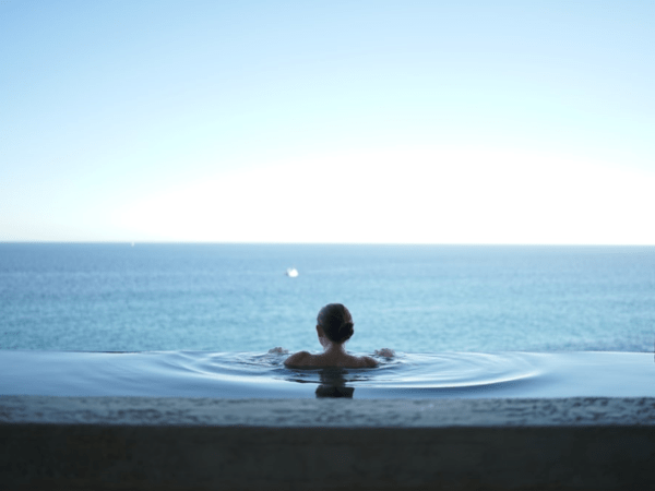 「空椅法」自我對話——面對挑戰與感謝自己的勇氣